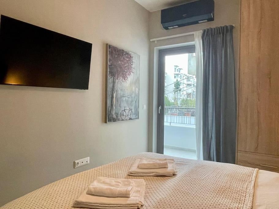 Home Suite Home Trikala Bagian luar foto